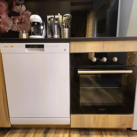 Mitrons - 3b Apartment